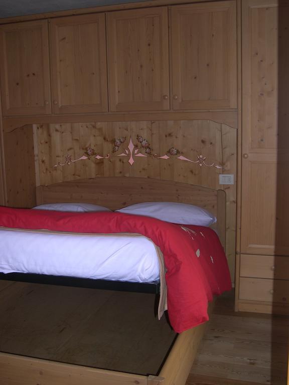 Apartments Cableway Canazei Δωμάτιο φωτογραφία